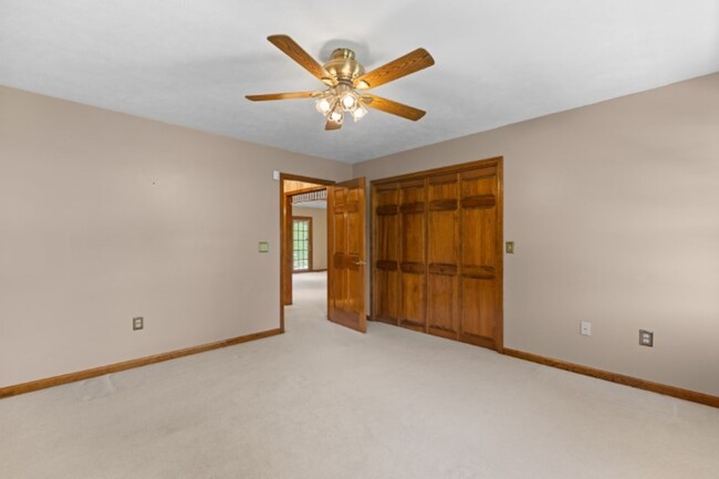 Building Photo - $2750. - Spacious 3 bedroom/3 bath brick h...