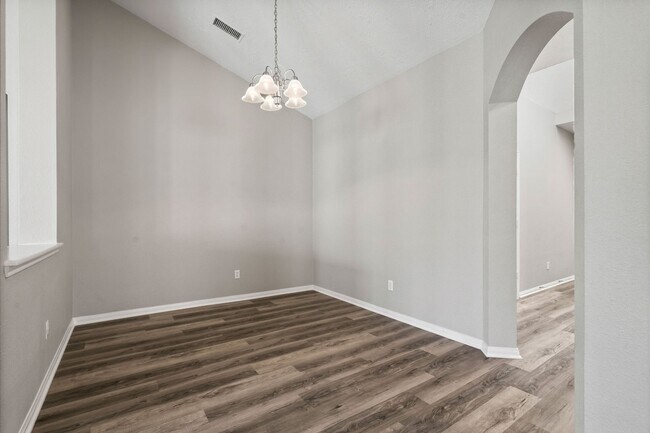 Building Photo - 20418 Cherry Haven Cir