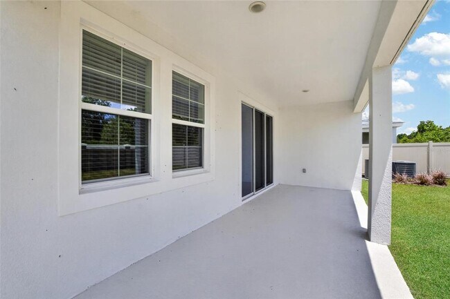 Building Photo - 10009 Surrey Rose Dr