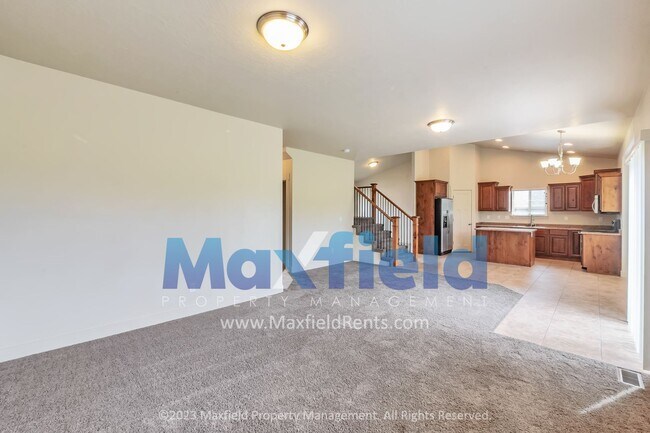Building Photo - Eagle Mountain 4+ Bed 4 Bath 2600 Sq Ft 2 ...