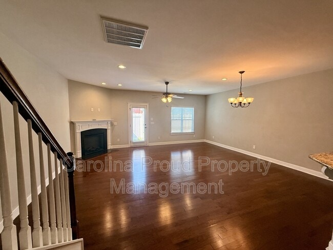 Building Photo - 1808 Fox Den Way