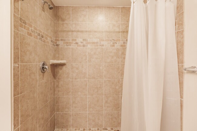 Building Photo - 27470 Palmesta Circle #29