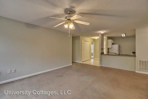 Building Photo - 818 College Ave