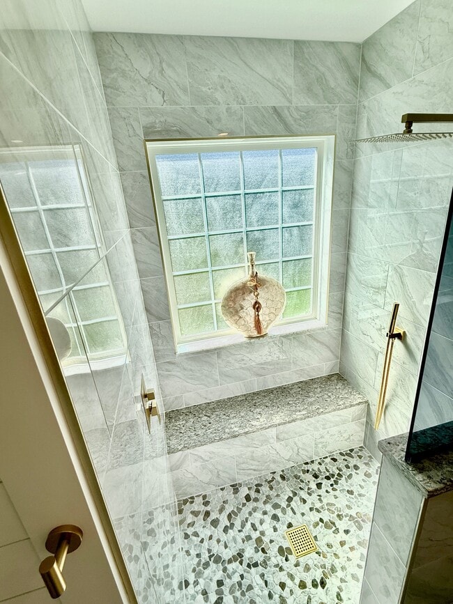 Building Photo - 1371 Hopton Cir