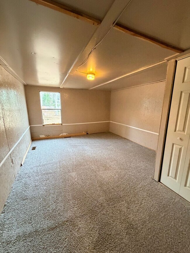 Building Photo - 113 Bream Ave