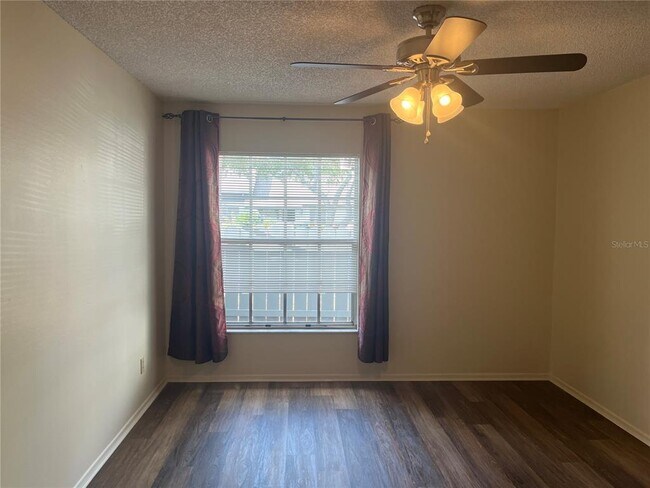 Building Photo - 3745 Mission Ct