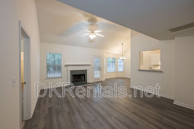 Building Photo - 5689 Isleworth Way