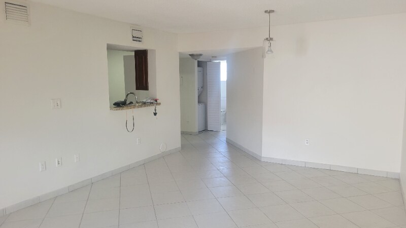 Building Photo - 1152 NW 124th Pl