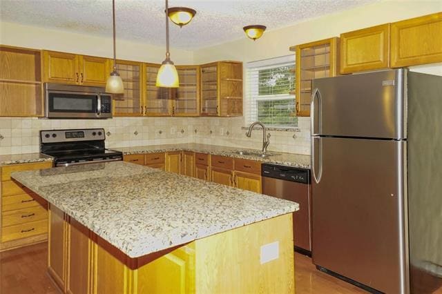 Building Photo - 816 Sherwood Dr