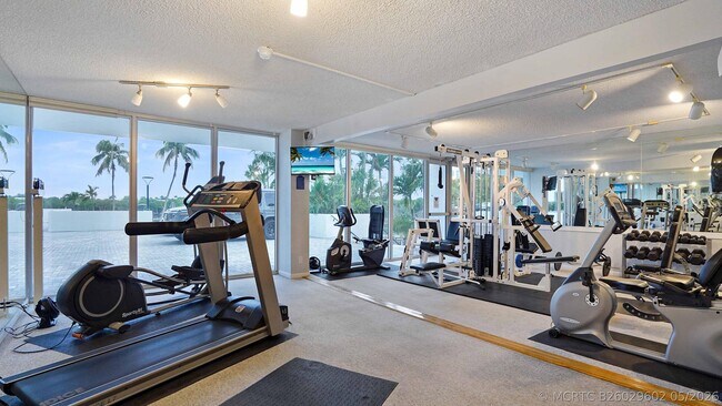 Building Photo - 4750 S Ocean Blvd