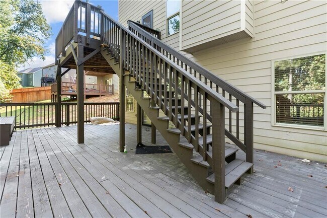 Building Photo - 5290 Clingman Ct