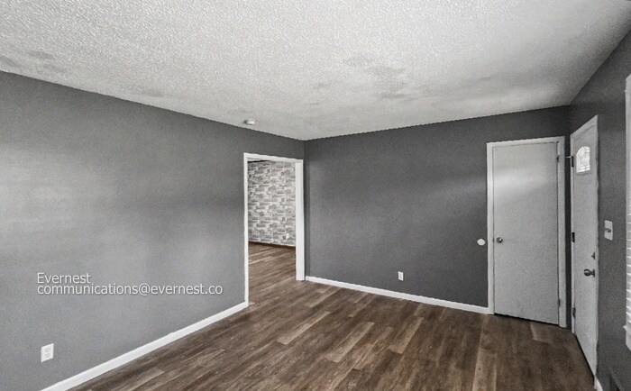 Building Photo - 1816 Doman Cir