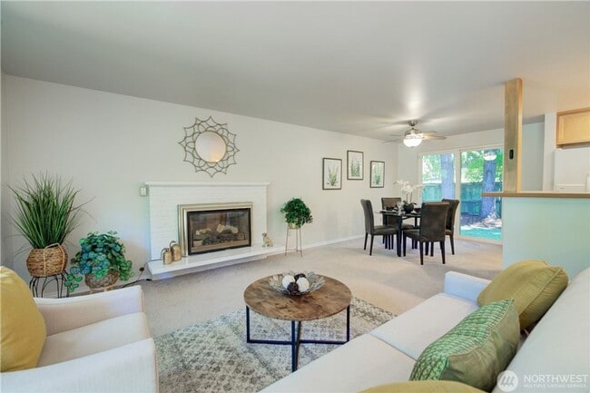 Building Photo - 3 bd 2.5 bath Bothell Single Family house.