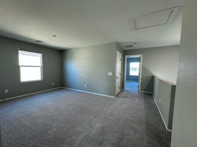 Building Photo - 7124 Fossil Lake St