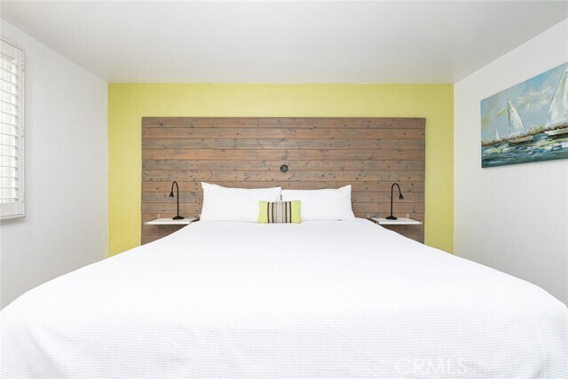 Building Photo - 1720 W Oceanfront