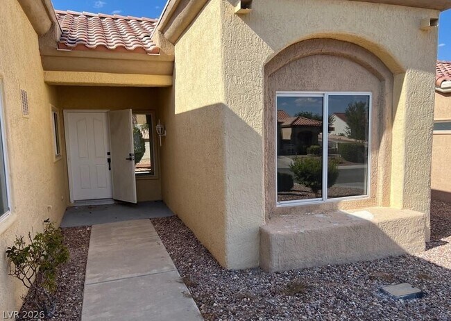 Building Photo - 10012 Bundella Dr