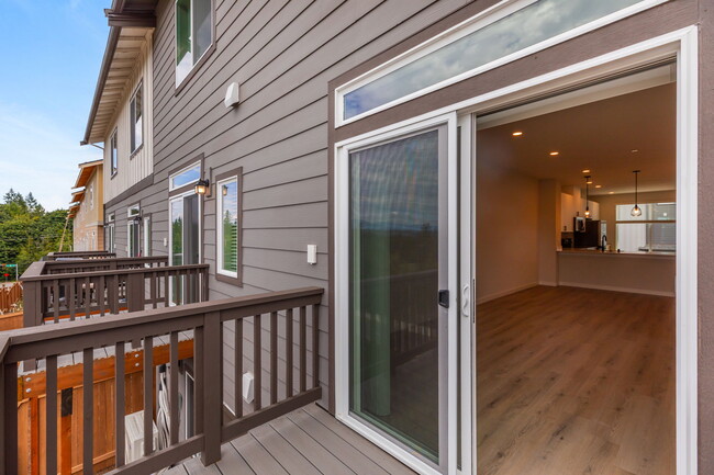 Building Photo - 14707 87th Ave SE