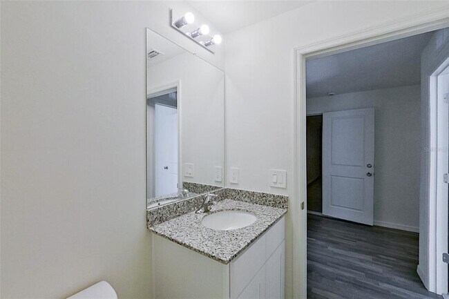 Building Photo - 4020 Garden Blvd