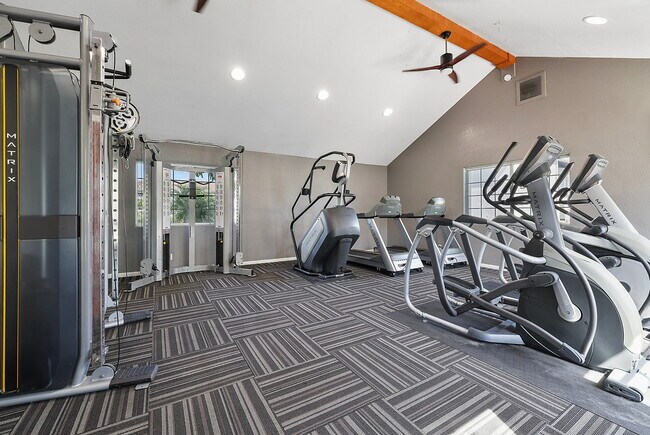 Building Photo - Country Villas