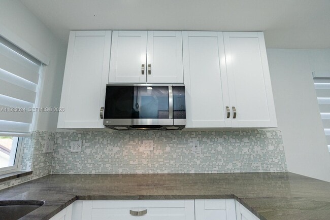 Building Photo - 13270 SW 103rd Terrace