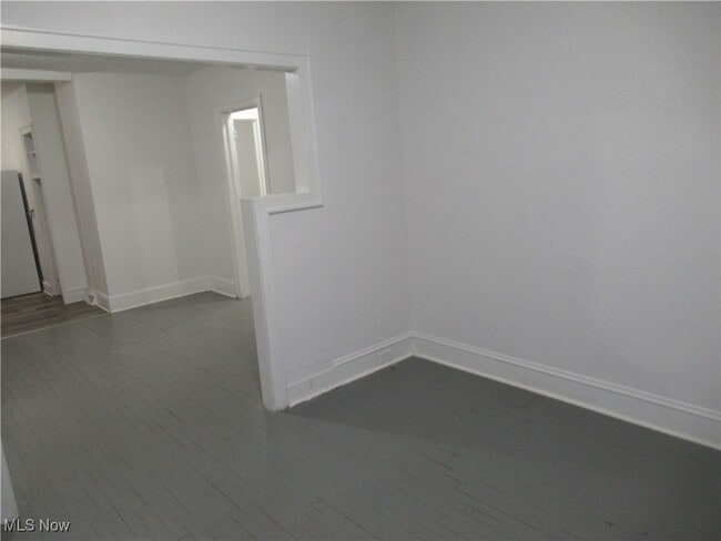 Building Photo - 3754 W 130th St