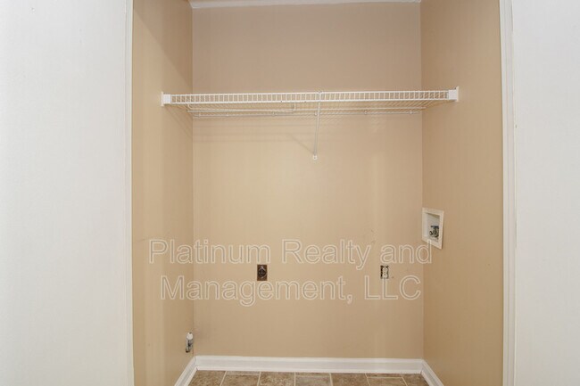 Building Photo - 363 Peabody Dr