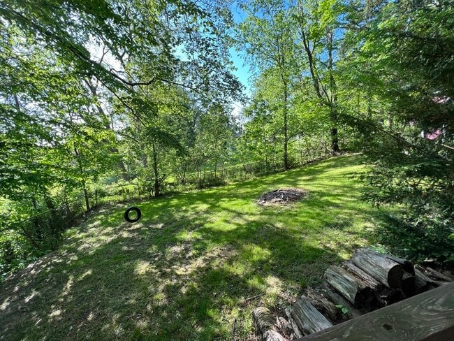 Building Photo - 1206 Mac Dr