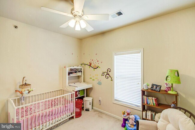 Building Photo - 401 Ashford Ln