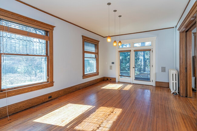 Building Photo - 54 Hodge Rd