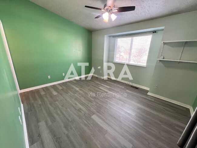 Building Photo - 1423 Salvia Pl