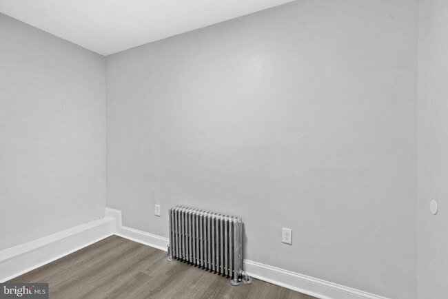 Building Photo - 3027 N Front St