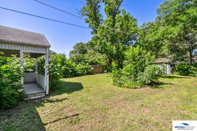 Building Photo - 3 bedroom 1 bath home