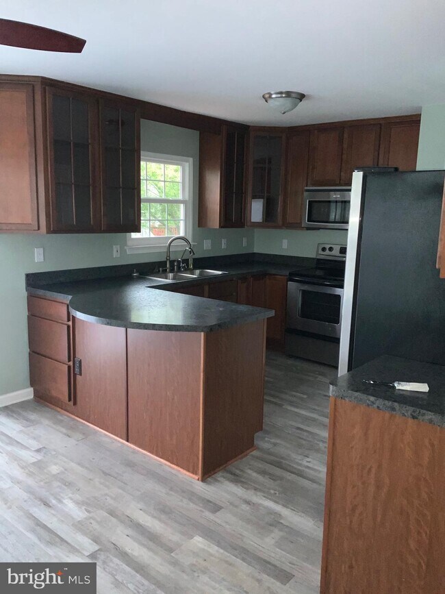 Building Photo - 500 Falkirk Ct