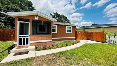 Building Photo - 850 E 19th St