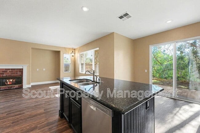 Building Photo - 30783 Medinah Way