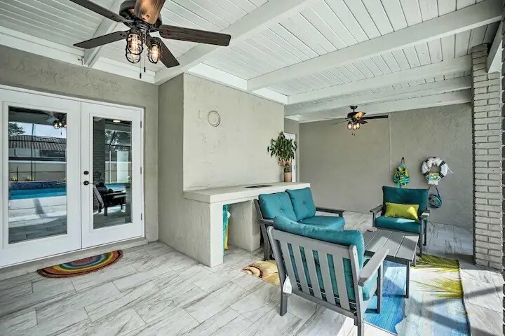 Building Photo - 2 Booth Blvd