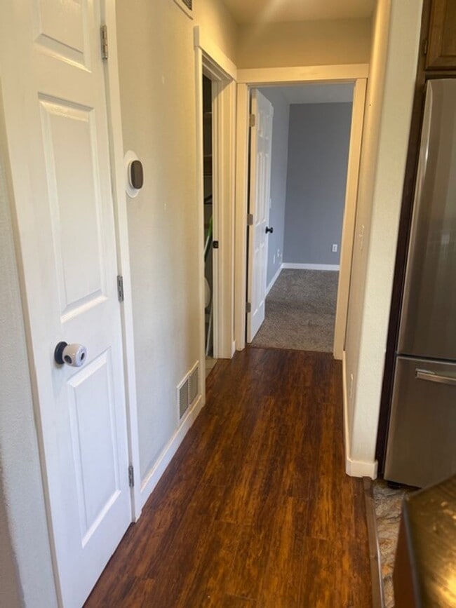 Building Photo - 1604 N Lea St