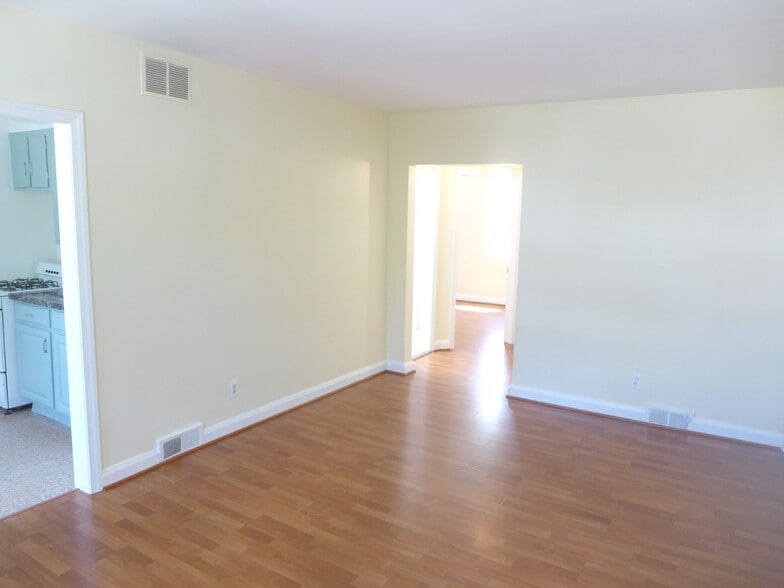 Primary Photo - 1129 Gleneagle Rd