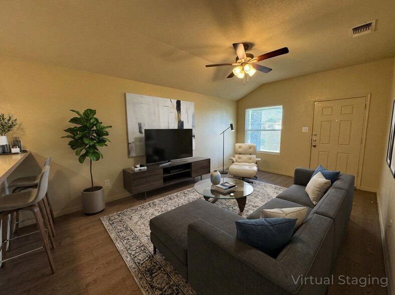 Building Photo - 5804 Rustler Dr