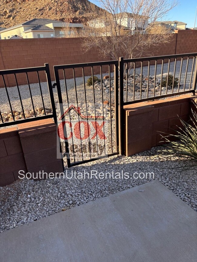 Building Photo - 5940 Belair St
