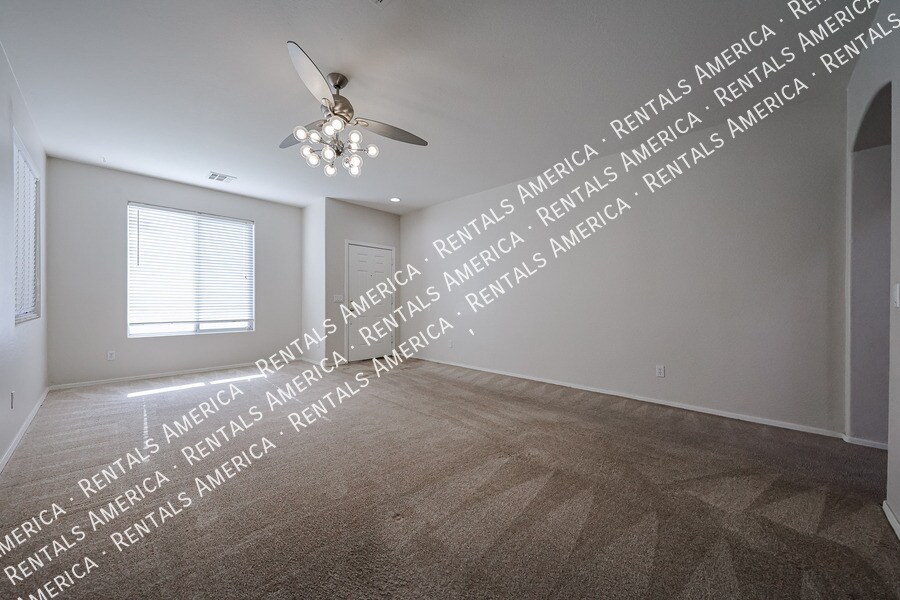 Building Photo - 44388 W Oster Dr