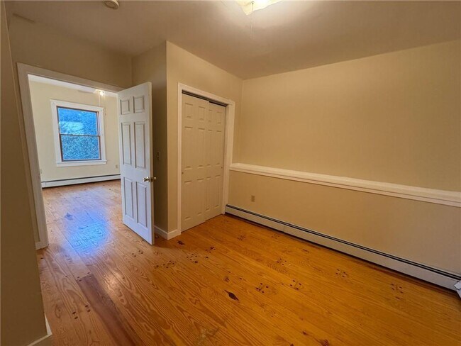 Building Photo - 31 Powel Ave