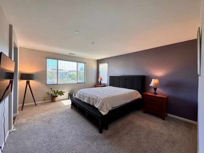 Building Photo - Welcome to this stunning two-story home lo...