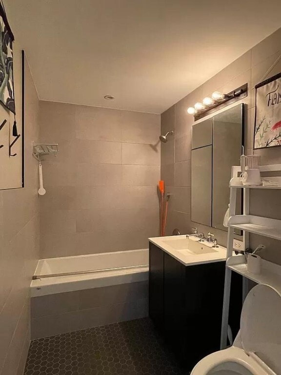 Building Photo - 540 W 28th St