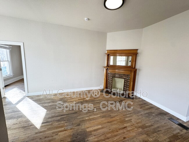 Building Photo - 330 E Cache La Poudre St