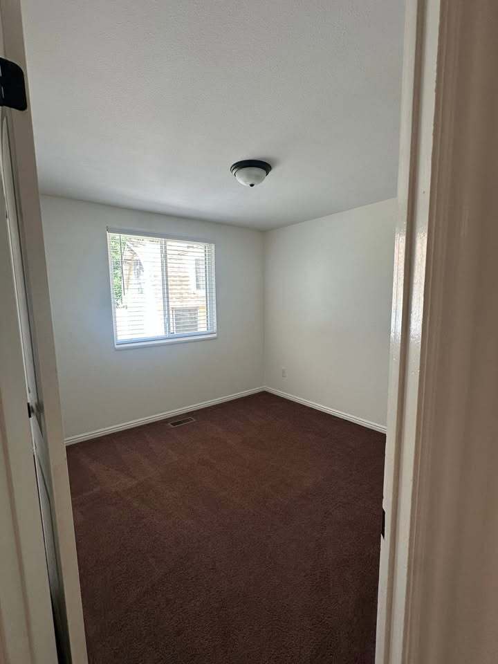 Bedroom/Office - 754 W 2100 N