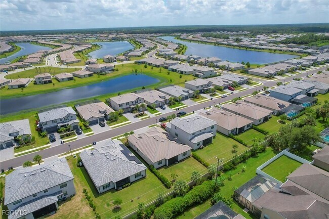 Building Photo - 11368 Canopy Loop