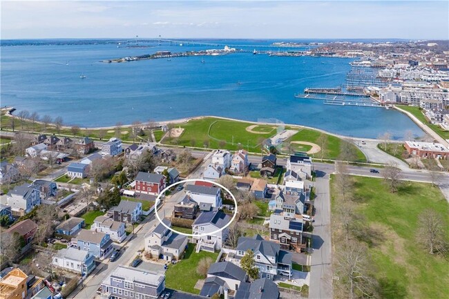 Building Photo - 24 Houston Ave