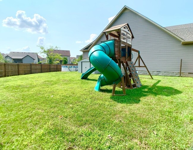 Building Photo - 3734 Silver Fox Ct