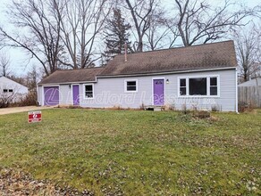 Building Photo - Updated 3-Bedroom Home with Heated Breezew...